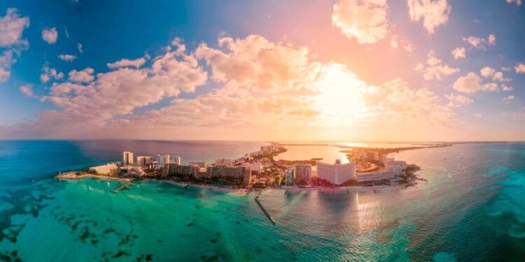 Anticipan que industria turística del Caribe mexicano duplique su tamaño en 2050
