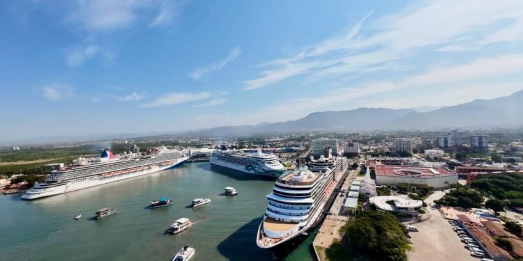 Puerto Vallarta modernizará y ampliará los tres muelles de su terminal de cruceros