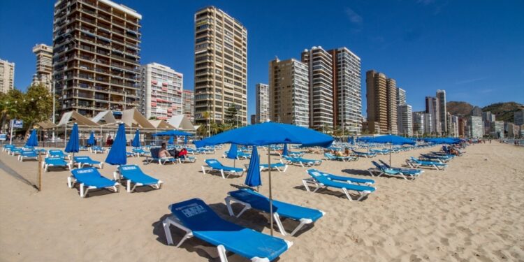 Vuelven los viajes del Imserso: las ventas arrancan este lunes con casi 7.500 plazas a 50 euros
