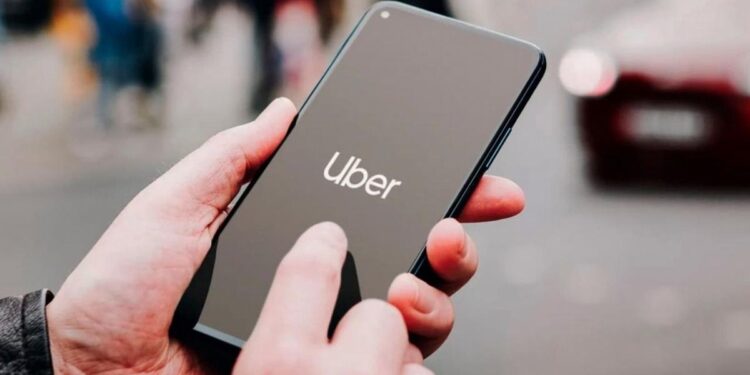 Servicio de Uber en la ciudad.