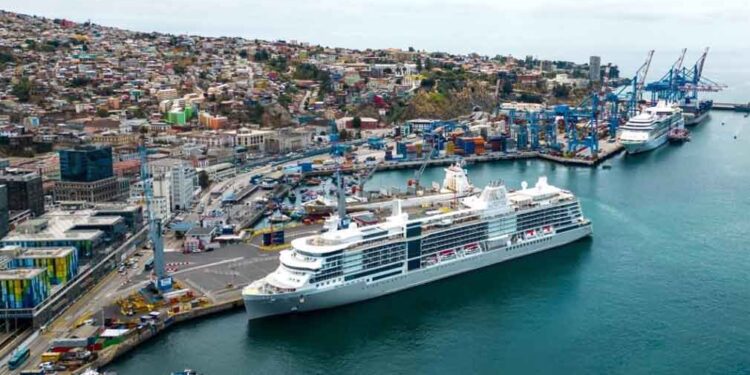 Esperan buena temporada de cruceros en ciudad chilena de Valparaíso