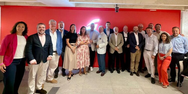 UNAV y Fetave aceleran para cerrar su unión