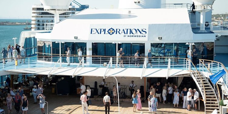 371 días, 220 puertos y 62 países: el crucero más largo del mundo zarpa de Roma