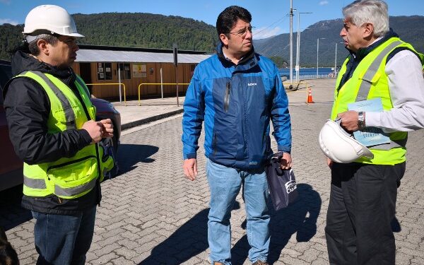 Emporcha y Municipalidad concretan primera visita de crucero premium a Terminal de Conectividad de Puerto Cisnes