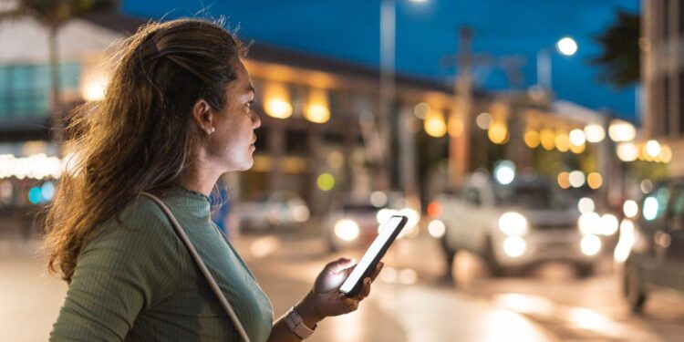¿Cómo pedir un Uber con una conductora mujer? Así funciona Uber Mujeres