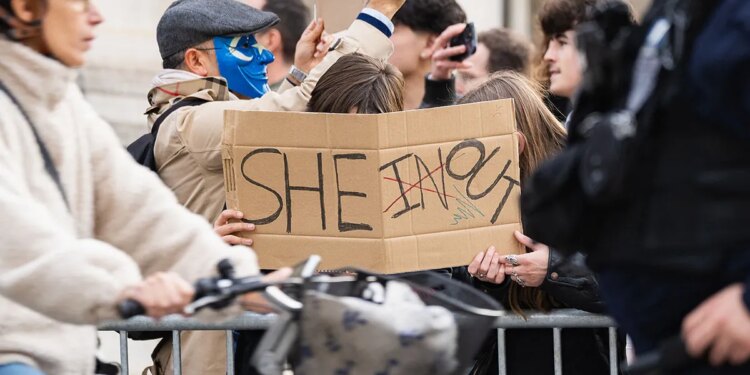 Will France’s New Tax Put the Brakes on Fast Fashion?