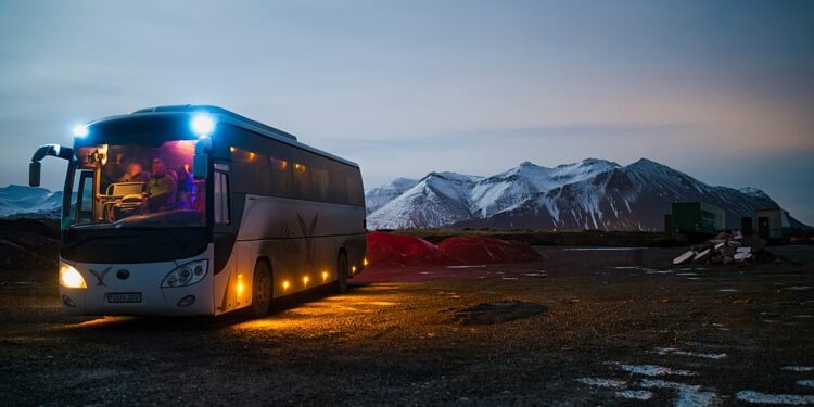 ¿Se infravalora viajar en autobús? 5 rutas por Europa para descubrir