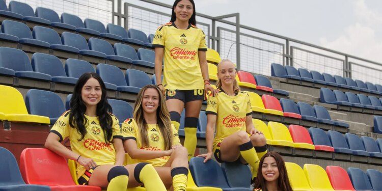 ¿Estamos ante la primera generación de mujeres en México que vive plenamente el fútbol femenil? Las jugadoras del Club América Femenil comprueban que sí