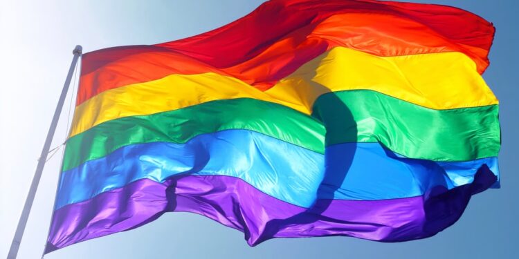 10 consejos para viajar siendo LGBTQ+ de forma más segura
