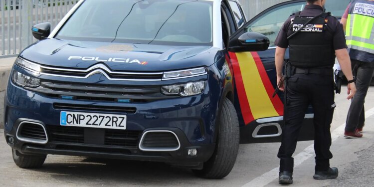 Detenida una agente de viajes por una estafa de más de 40.000 euros a 80 jubilados