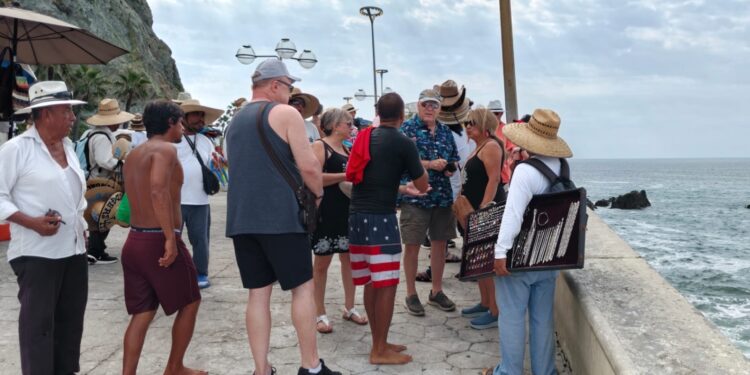 Consolida Mazatlán su dinamismo turístico con segundo día consecutivo de doble arribo de cruceros – Cafe Negro Portal