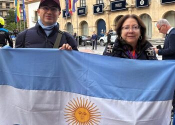 Cuatro décadas de viajes por los "Princesa": los guatemaltecos que no se pierden ninguna edición de los premios desde 1985 - Premios Princesa de Asturias