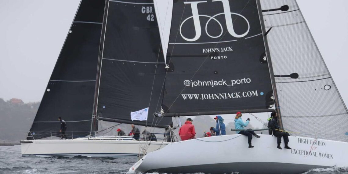 Unos 40 veleros se dan cita en el Trofeo Vila de Bouzas