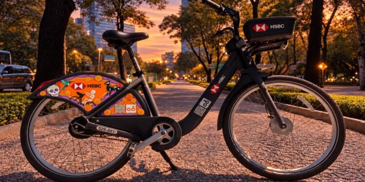Ecobici ofrecerá viajes de 60 minutos por Paseo Nocturno de Día de Muertos. Foto: Especial