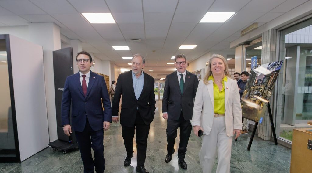 GOBIERNO Y CONGRESO FUTURO LANZAN LA INICIATIVA CHILE POTENCIA TURÍSTICA PARA IMPULSAR LA INDUSTRIA NACIONAL