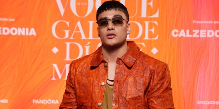 El Malilla debuta en la Gala Vogue de Día de Muertos con un look de sello latino: “Somos artistas representando nuestras raíces, rompiendo límites y poniendo en alto a nuestro país”