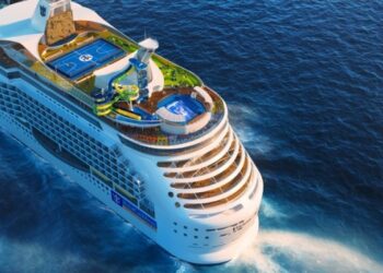 Voyager of the Seas cambia itinerario debido a huracán Simon