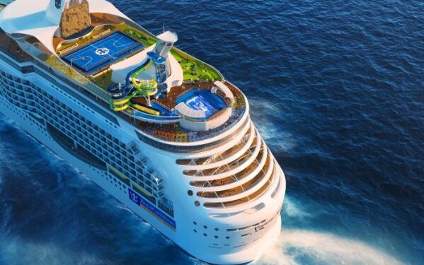 Voyager of the Seas cambia itinerario debido a huracán Simon