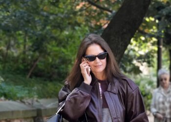 Katie Holmes’s Fall Wardrobe Includes a Double Whammy of Trending Accessories