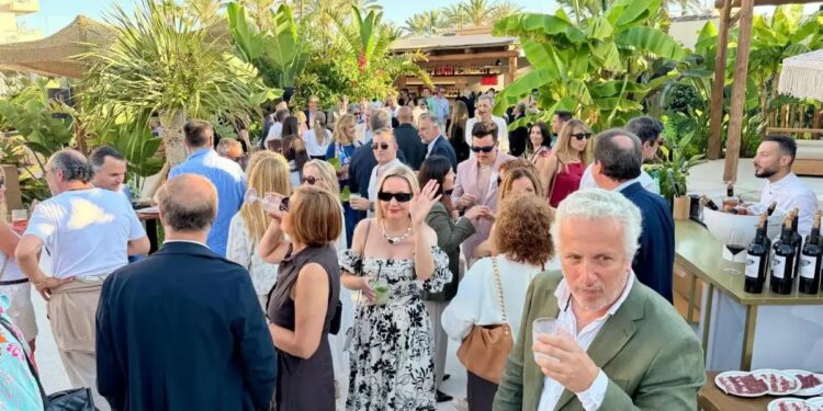 El empleo turístico subió en septiembre un 4 % en Baleares