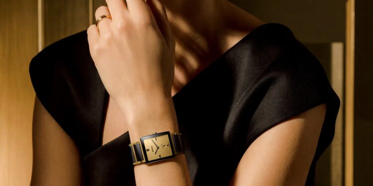 Este reloj de lujo de los 80 vuelve en 2026 con una edición limitada