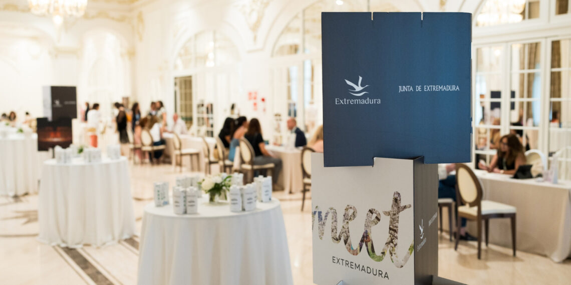 Extremadura promociona su oferta turística en Canarias