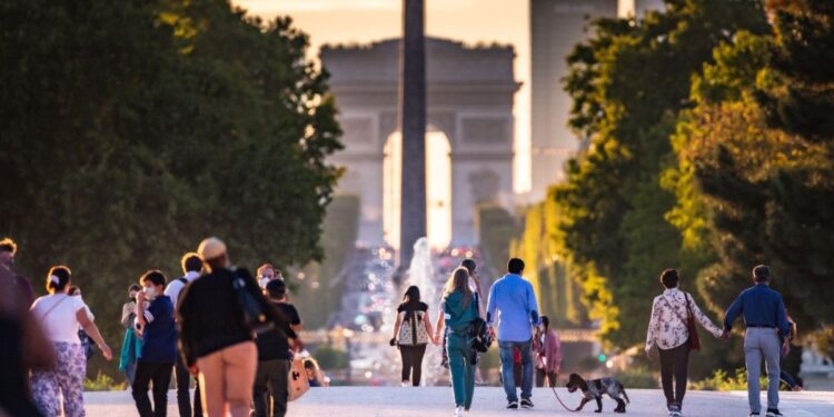Francia: la tendencia de cancelaciones de viajes por las protestas se est&aacute; revirtiendo