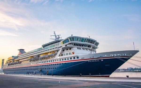 Fred. Olsen Cruise Lines celebra lanzamiento récord de programa 2028