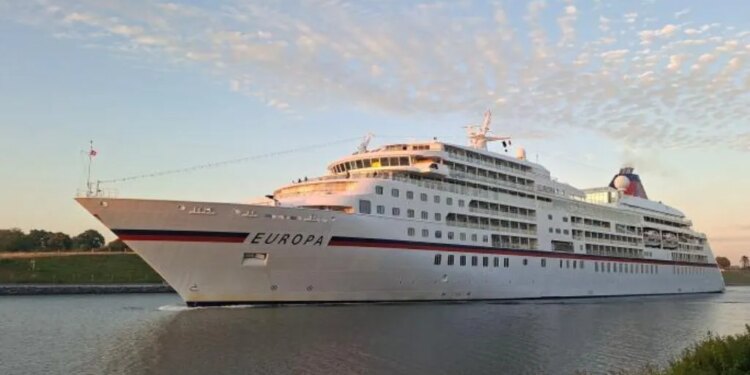 Hapag-Lloyd Cruises renovará los cruceros de turismo de ultralujo "Europa" y "Europa 2" durante 2027