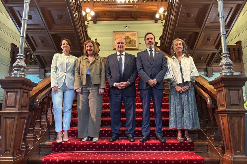 Irun muestra al ministro de Industria y Turismo la transformación turística y económica de la ciudad