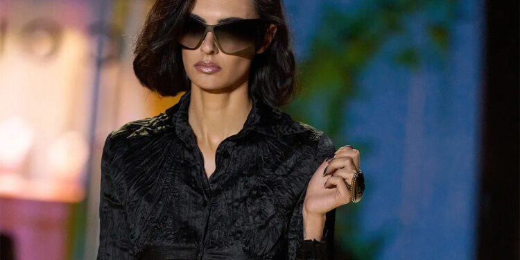 Kering Sales Fall 1% in Q3