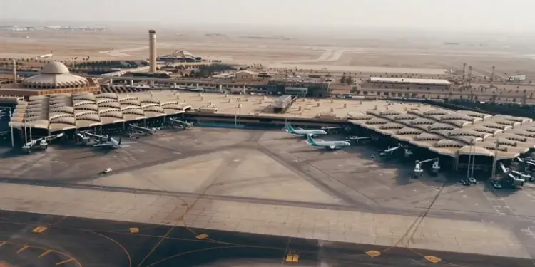 La Coalición intercepta un misil de crucero cerca del aeropuerto internacional de Riad