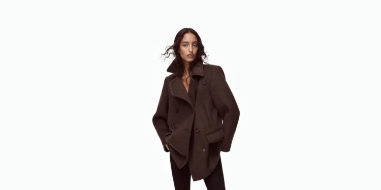 Victoria Beckham’s Second Gap Collection Reimagines Fall’s Essential Layers