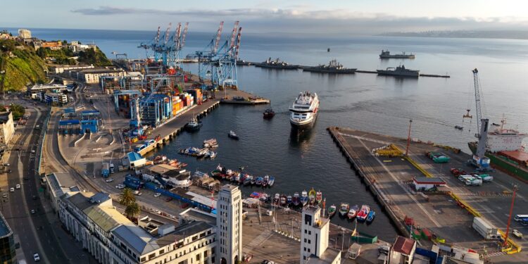 Alcaldesas Nieto y Ripamonti dan el vamos a temporada de cruceros en Puerto Valparaíso – G5noticias
