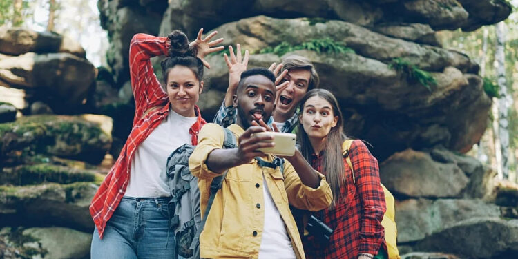 Estudio: los portugueses, los europeos que más selfies vacacionales suben