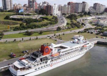 Mar del Plata recibió a un crucero y sueña con ser un destino fijo