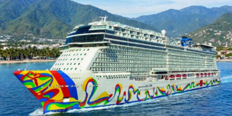 Norwegian Encore, último crucero de octubre en Puerto Vallarta