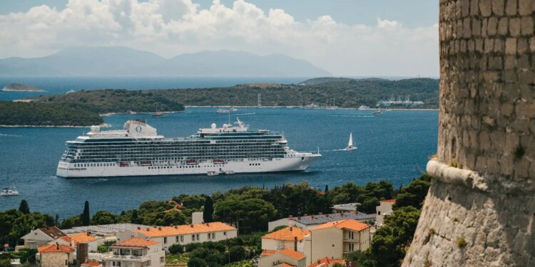 Oceania Cruises presents its European itineraries for 2027 and 2028