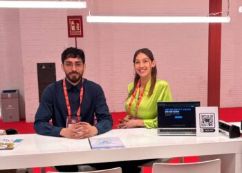 Juan Calderon Granda (CTO) y Lorena Rubio Navolotskaya (CEO), cofundadores de la startup.