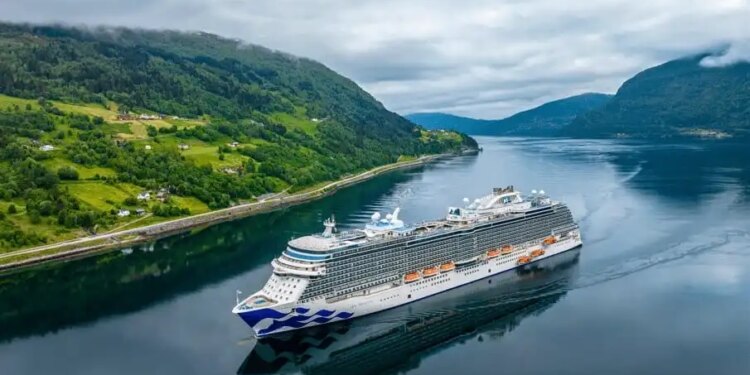 Cruises News Media Group - Princess Cruises launches an AI app for cruise planning