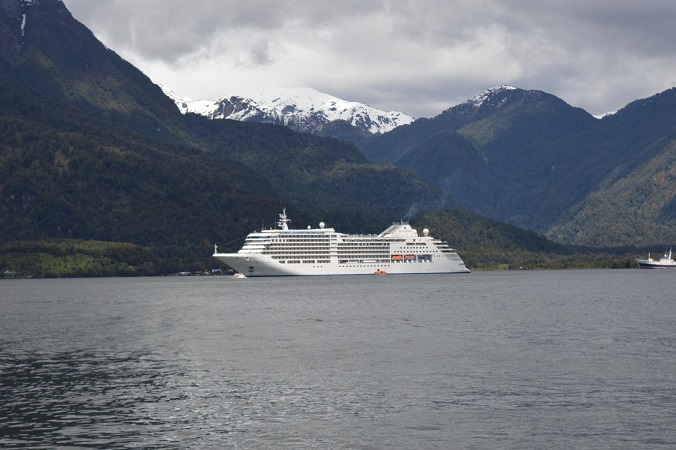 Puerto Chacabuco delinea estrategias para recibir próximos cruceros