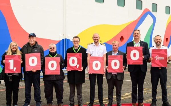 Canadá: Puerto de Victoria alcanza hito de un millón de cruceristas en una temporada