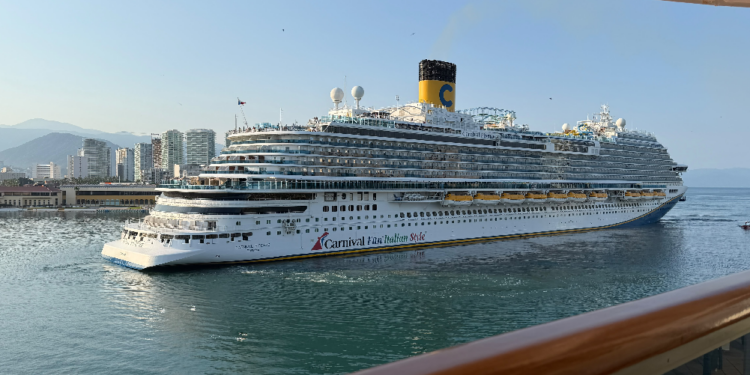 Registra pernocta y doble estadía de cruceros este fin de semana en Puerto Vallarta