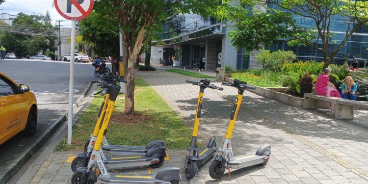Servicio de alquiler de patinetas eléctricas en El Poblado