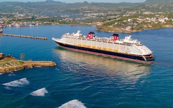 R. Dominicana: Taíno Bay y Amber Cove reciben en una jornada 12.820 pasajeros de tres cruceros