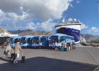 Tenerife consolida su crecimiento como puerto base de cruceros