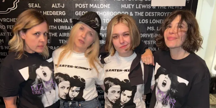 On the Road With Liz Phair and Sleater-Kinney