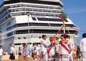 Yucatán invierte 12 mil mdp en Puerto Progreso para duplicar el arribo de cruceros a 2028