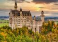 ¿Dónde viajar este otoño? Cinco destinos por todo el mundo con los paisajes otoñales más coloridos