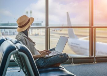 Vuwlo en el avión/iStock/ Iam Anupong